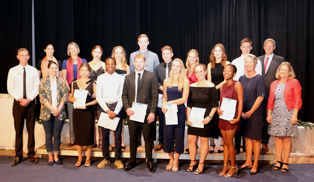 Team players, courageous individuals: DHPS bids farewell to its 2019 Abitur graduates