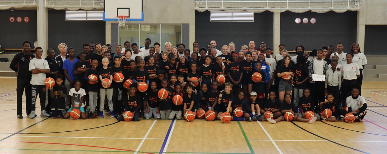 100 Teilnehmer beim Basketball-Camp