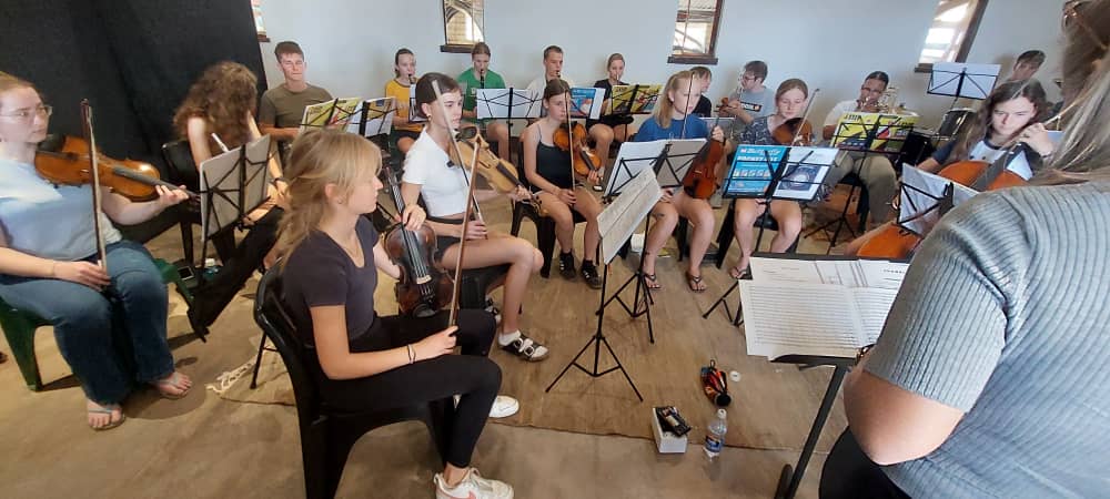 Orchestra Retreat to Farm Krumhuk